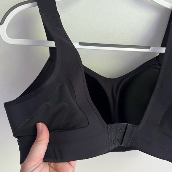 NWT Lululemon Swift Speed Black Bra 38C - Picture 7 of 8